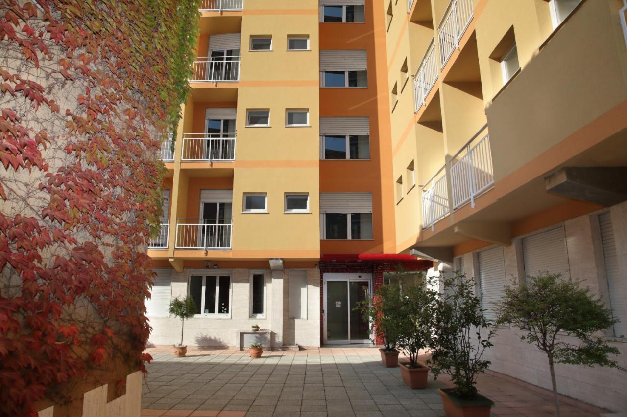Residence Giusti 6 Милан Экстерьер фото